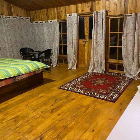 Log Cabin In The Woods Bed & Breakfast Gangtok Exterior photo
