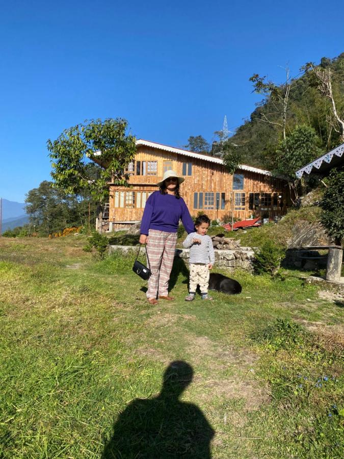 Log Cabin In The Woods Bed & Breakfast Gangtok Exterior photo