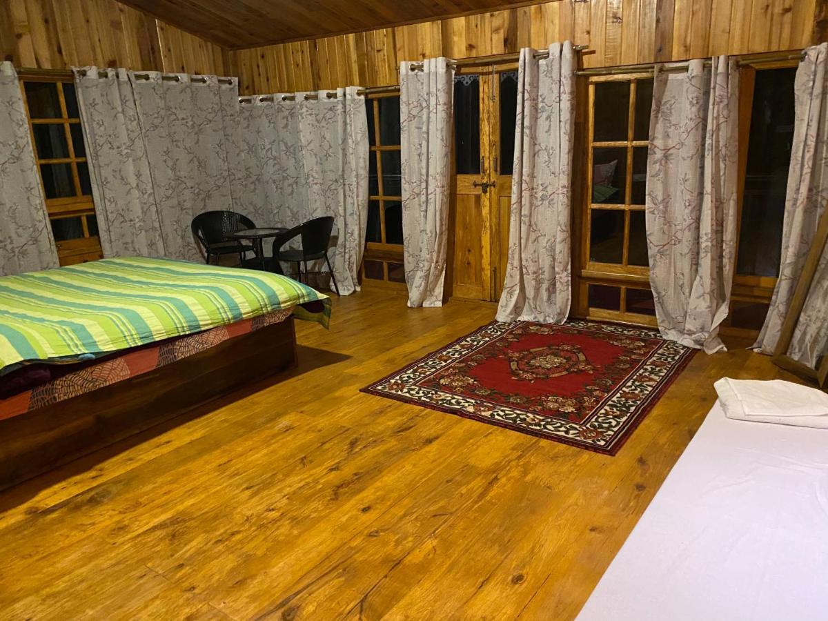 Log Cabin In The Woods Bed & Breakfast Gangtok Exterior photo